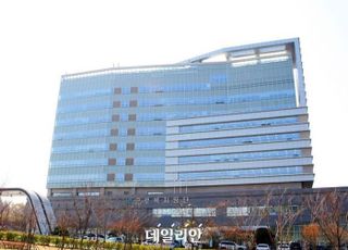 “고용·산재보험료 과납금, 앱에서 환급신청 하세요”